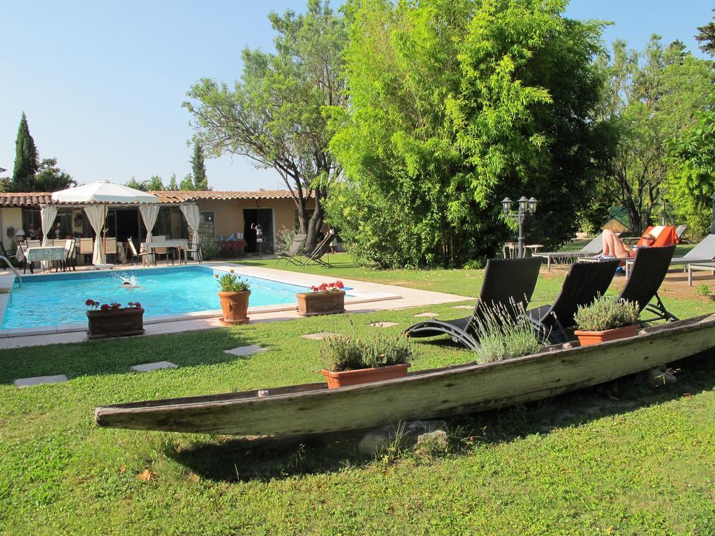 Bed and Breakfast Mas La Provence LʼIsle-sur-la-Sorgue Esterno foto