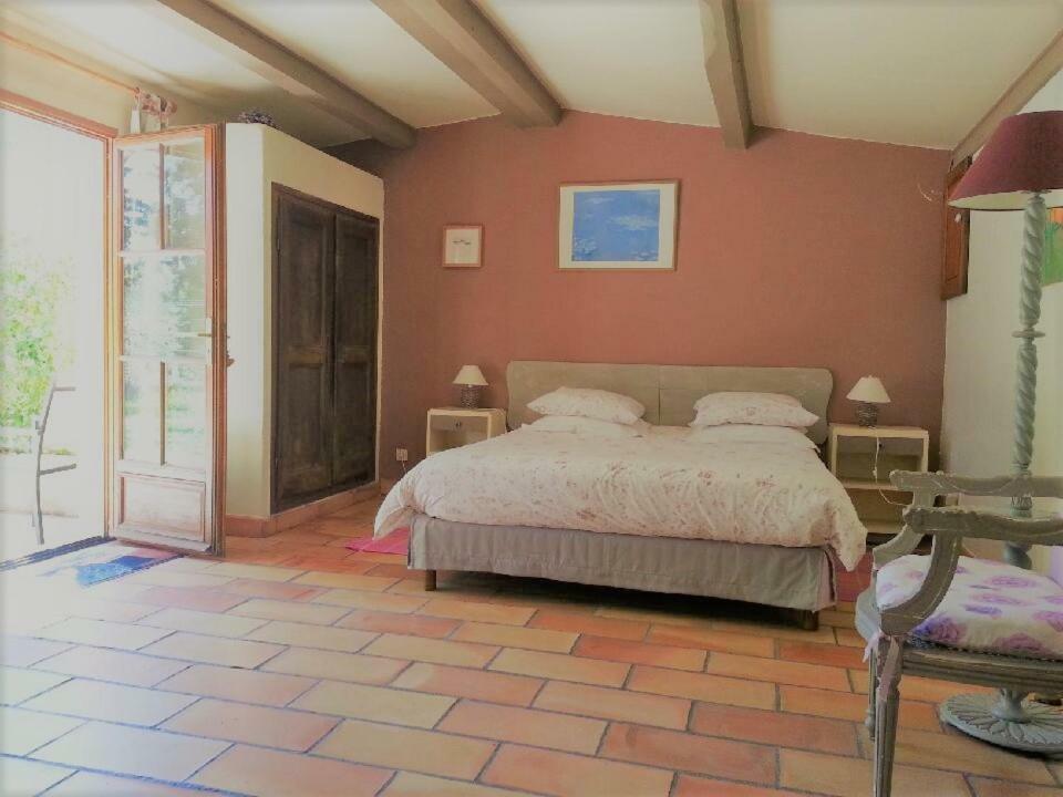 Bed and Breakfast Mas La Provence LʼIsle-sur-la-Sorgue Camera foto